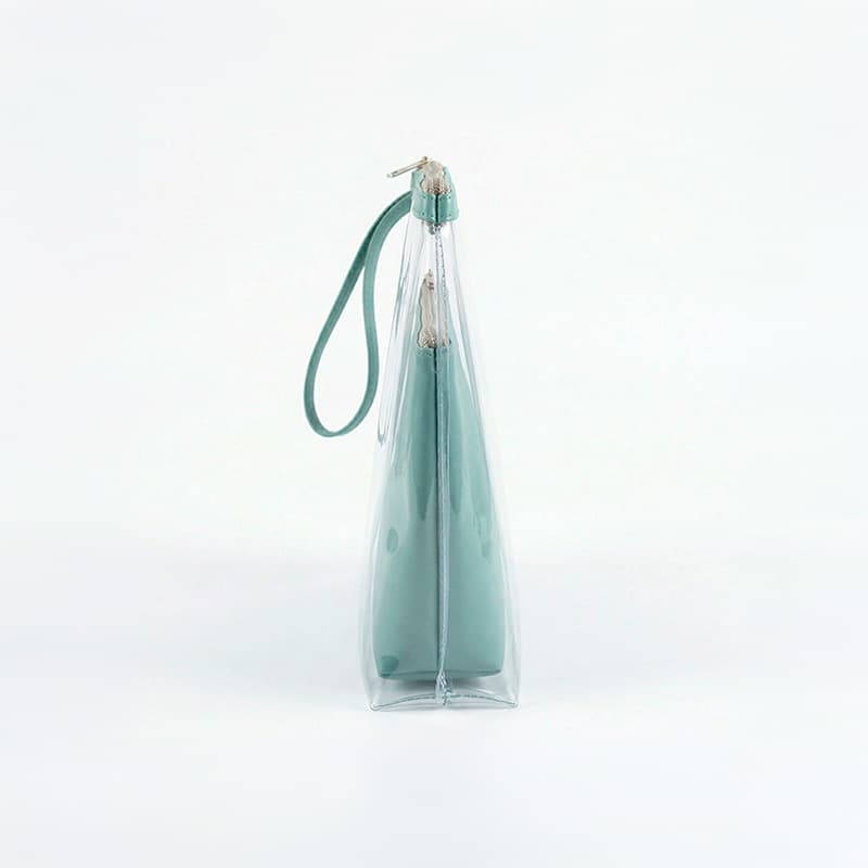 uma necessaire personalizada vista de lateral